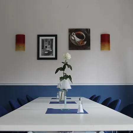 Smart By Landgasthof Velber 24h7d 3*