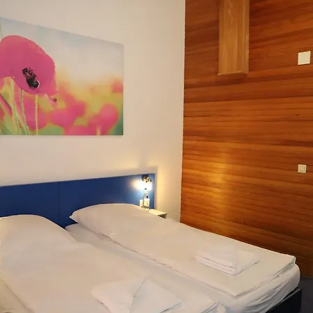 Szálloda Smart By Landgasthof Velber 24h7d 3*