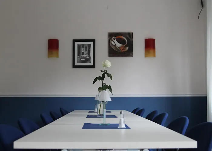 Smart By Landgasthof Velber 24h7d 3*