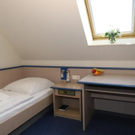 Hotel Smart By Landgasthof Velber 24h7d Seelze